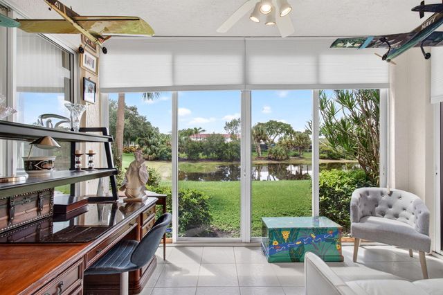 12418 Crystal Pointe Drive 102, Boynton Beach, FL 33437