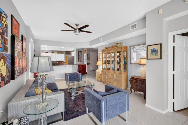 12418 Crystal Pointe Drive 102, Boynton Beach, FL 33437
