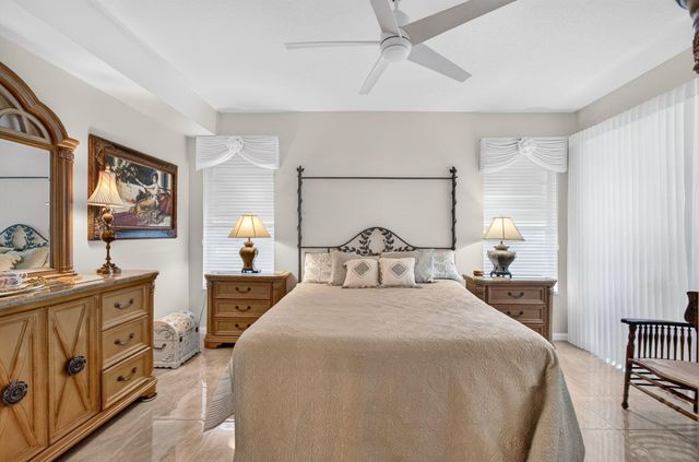 12418 Crystal Pointe Drive 102, Boynton Beach, FL 33437