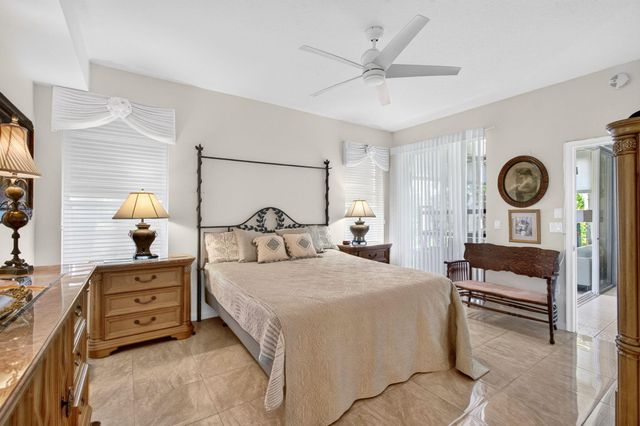 12418 Crystal Pointe Drive 102, Boynton Beach, FL 33437