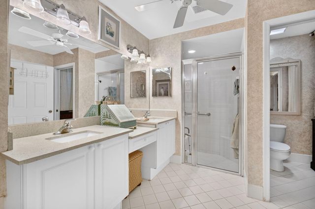 12418 Crystal Pointe Drive 102, Boynton Beach, FL 33437