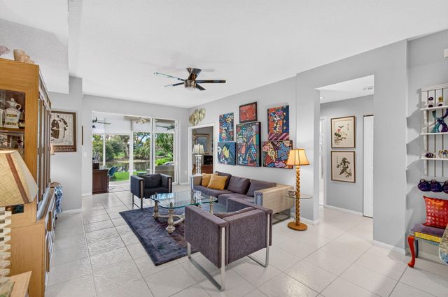 12418 Crystal Pointe Drive 102, Boynton Beach, FL 33437