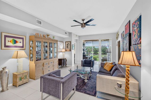 12418 Crystal Pointe Drive 102, Boynton Beach, FL 33437