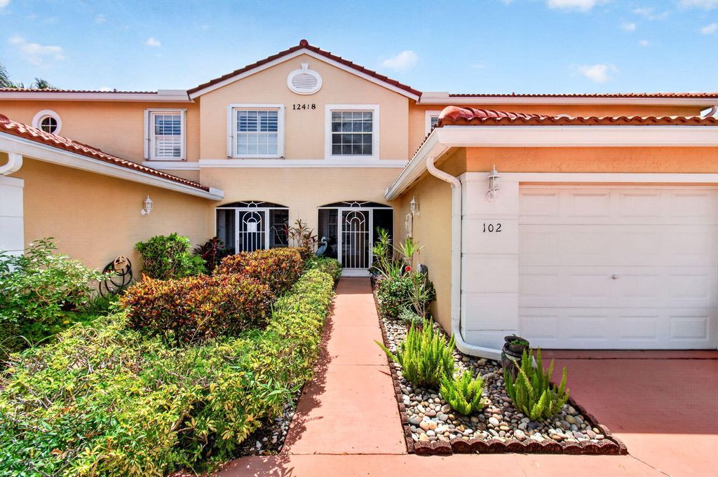 12418 Crystal Pointe Drive 102, Boynton Beach, FL 33437