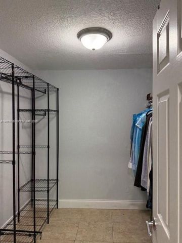 2640 N 62nd Ave, Hollywood, FL 33024