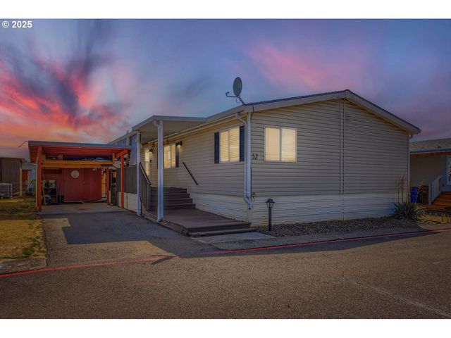 20248 HIGHWAY 213, Oregon City, OR 97045