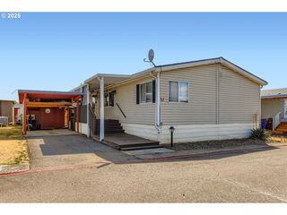 20248 HIGHWAY 213, Oregon City, OR 97045