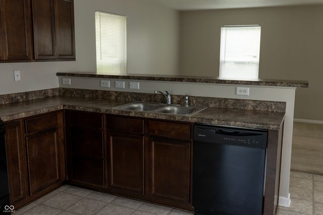 2122 Cedarmill Drive, Franklin, IN 46131