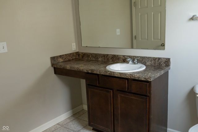2122 Cedarmill Drive, Franklin, IN 46131