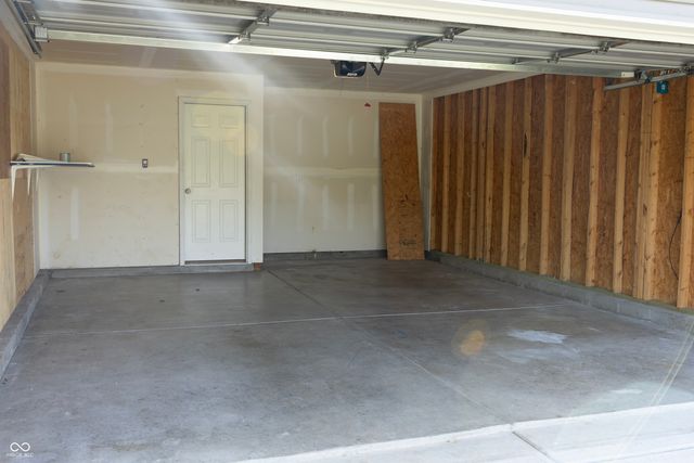 2122 Cedarmill Drive, Franklin, IN 46131