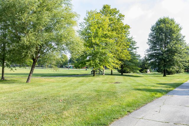 2122 Cedarmill Drive, Franklin, IN 46131