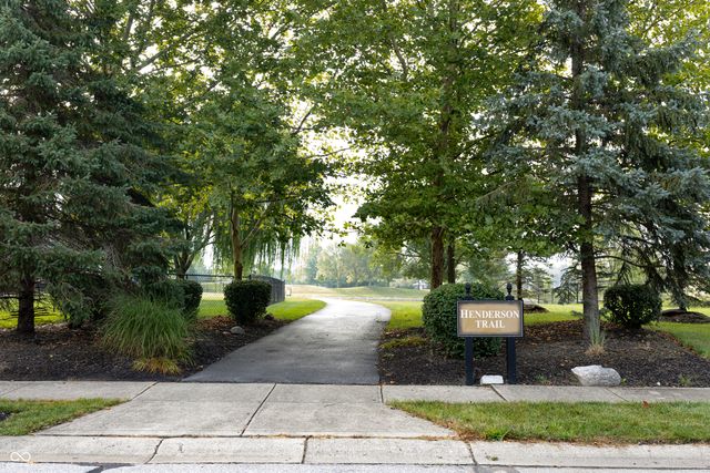 2122 Cedarmill Drive, Franklin, IN 46131