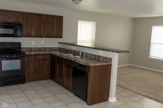 2122 Cedarmill Drive, Franklin, IN 46131