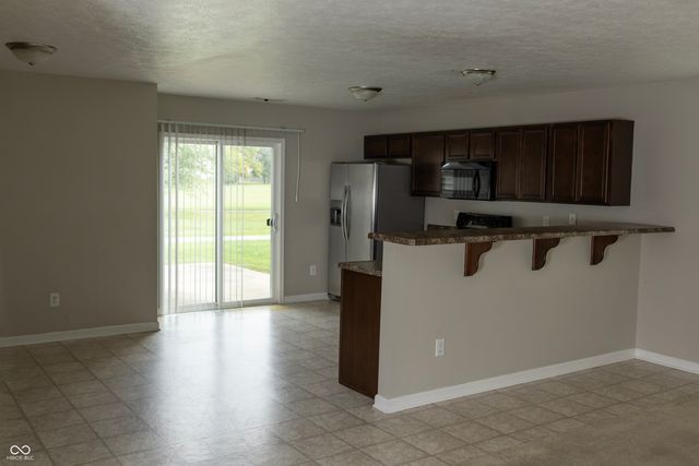 2122 Cedarmill Drive, Franklin, IN 46131