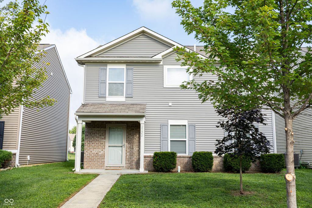 2122 Cedarmill Drive, Franklin, IN 46131