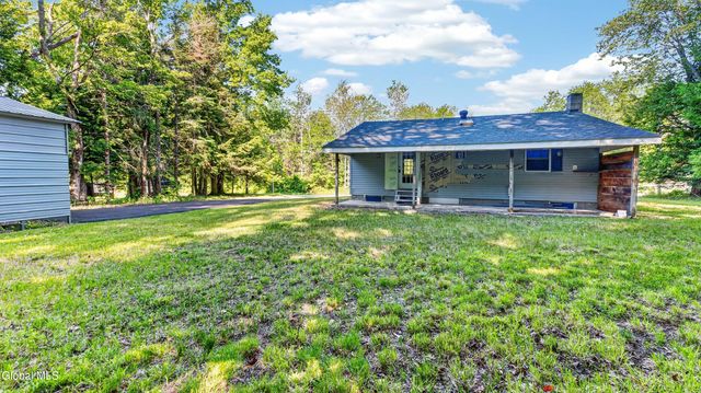 1166 County Road 110, Broadalbin, NY 12025