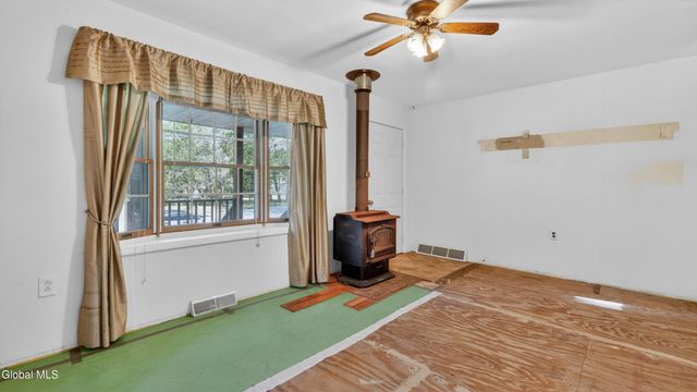 1166 County Road 110, Broadalbin, NY 12025