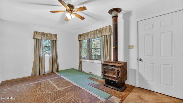 1166 County Road 110, Broadalbin, NY 12025