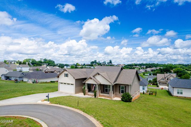 2899 Alden Glenn Court, Sevierville, TN 37876