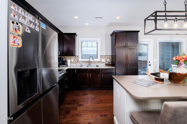 2899 Alden Glenn Court, Sevierville, TN 37876