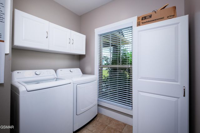 2899 Alden Glenn Court, Sevierville, TN 37876