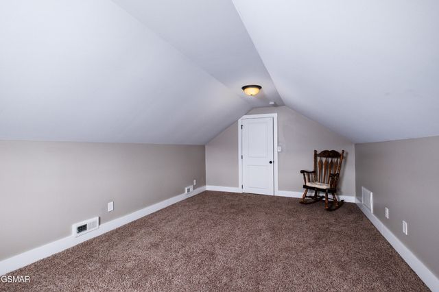 2899 Alden Glenn Court, Sevierville, TN 37876
