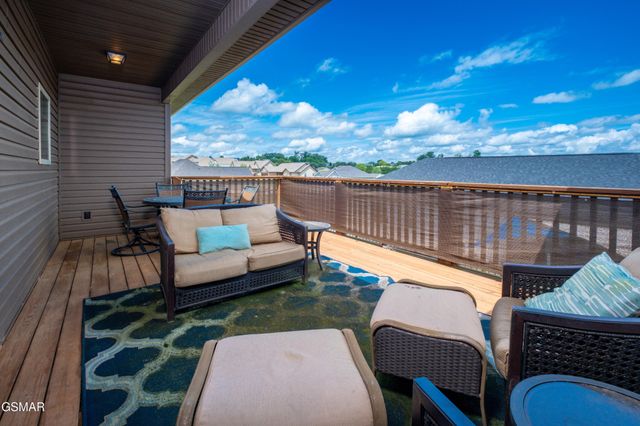 2899 Alden Glenn Court, Sevierville, TN 37876