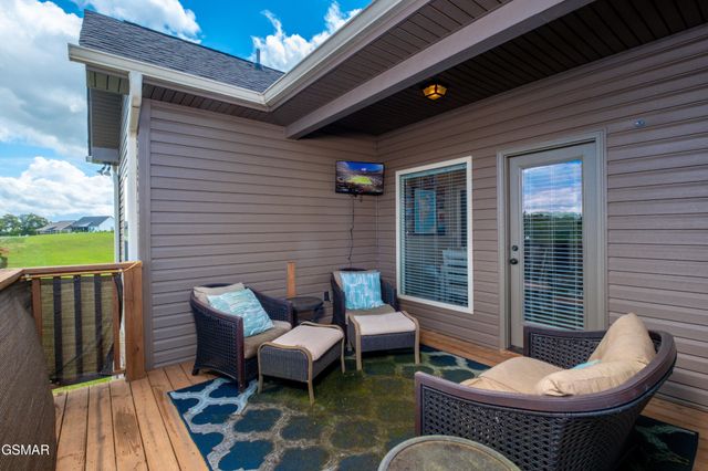 2899 Alden Glenn Court, Sevierville, TN 37876