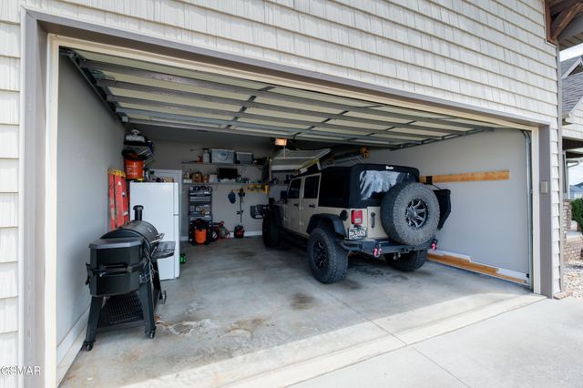 2899 Alden Glenn Court, Sevierville, TN 37876
