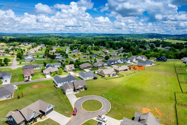 2899 Alden Glenn Court, Sevierville, TN 37876