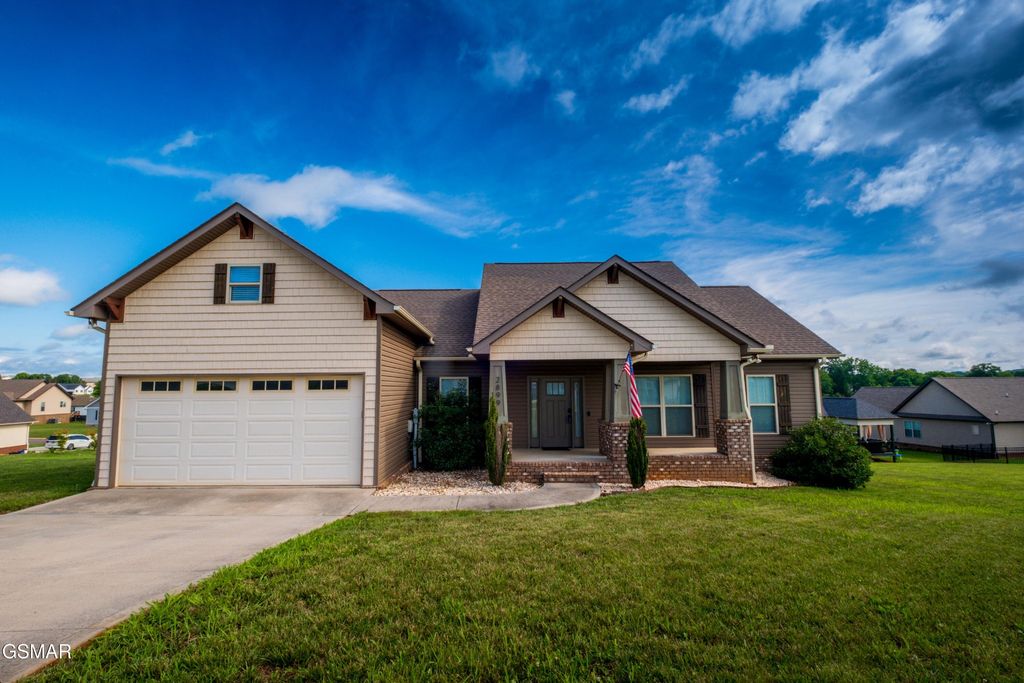 2899 Alden Glenn Court, Sevierville, TN 37876