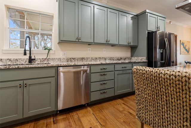 106 White Oak Drive, Mabank, TX 75156