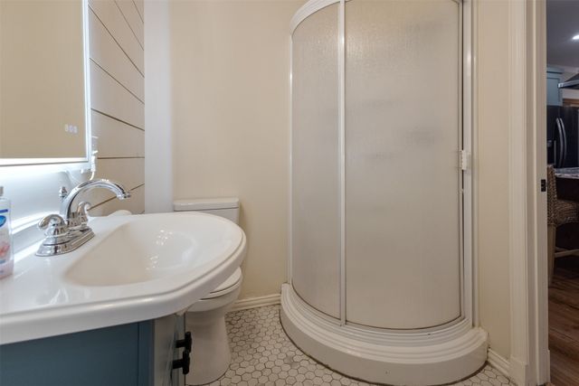 106 White Oak Drive, Mabank, TX 75156