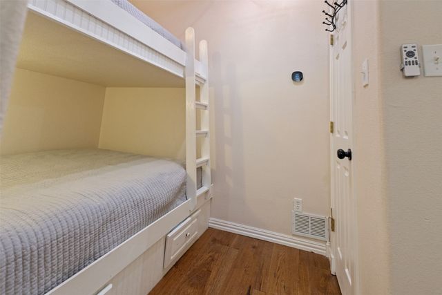 106 White Oak Drive, Mabank, TX 75156