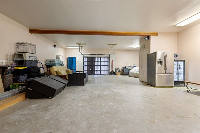 106 White Oak Drive, Mabank, TX 75156