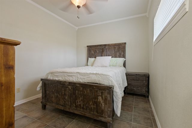 106 White Oak Drive, Mabank, TX 75156