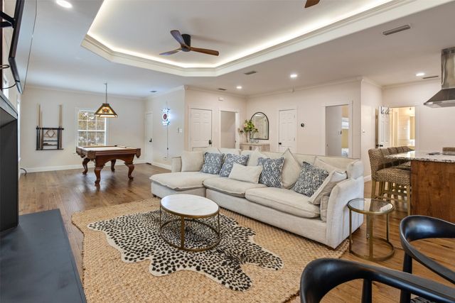 106 White Oak Drive, Mabank, TX 75156