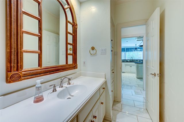 2804 Vermont Court, Arlington, TX 76001