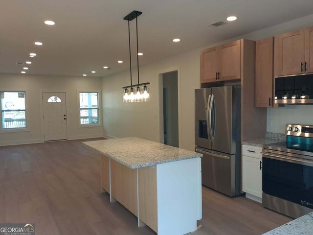 24 Sims Street, Barnesville, GA 30204