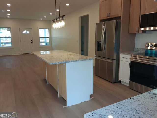 24 Sims Street, Barnesville, GA 30204