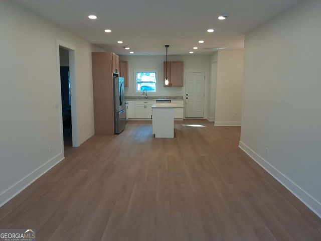 24 Sims Street, Barnesville, GA 30204