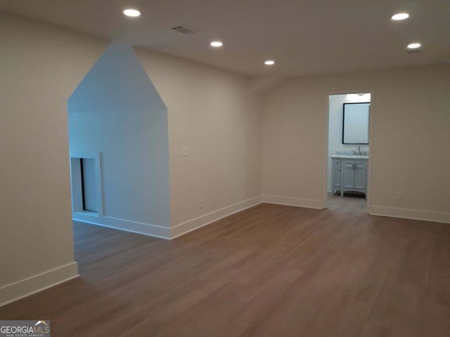 24 Sims Street, Barnesville, GA 30204