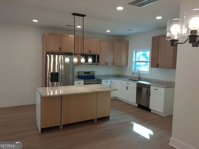 24 Sims Street, Barnesville, GA 30204