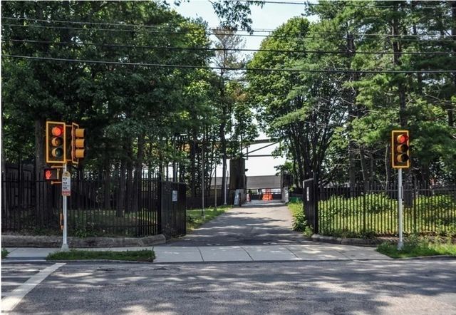 128 Independence Ave 1, Quincy, MA 02169