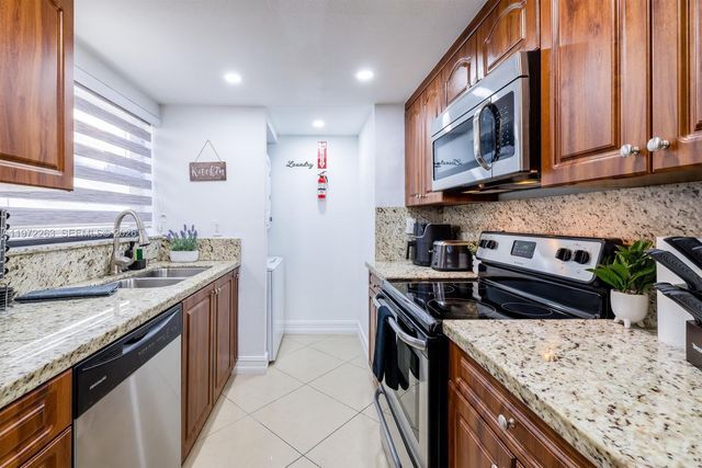 15445 SW 57th Street, Miami, FL 33193