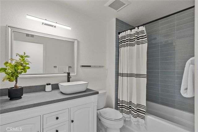 9549 Gladbeck, Northridge, CA 91324