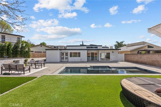 9549 Gladbeck, Northridge, CA 91324