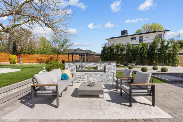 9549 Gladbeck, Northridge, CA 91324