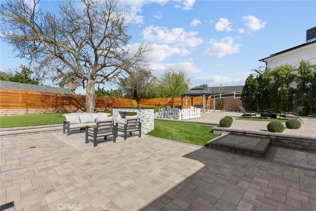 9549 Gladbeck, Northridge, CA 91324