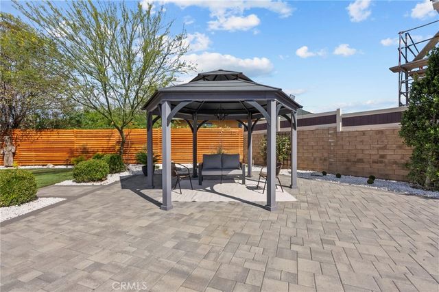 9549 Gladbeck, Northridge, CA 91324